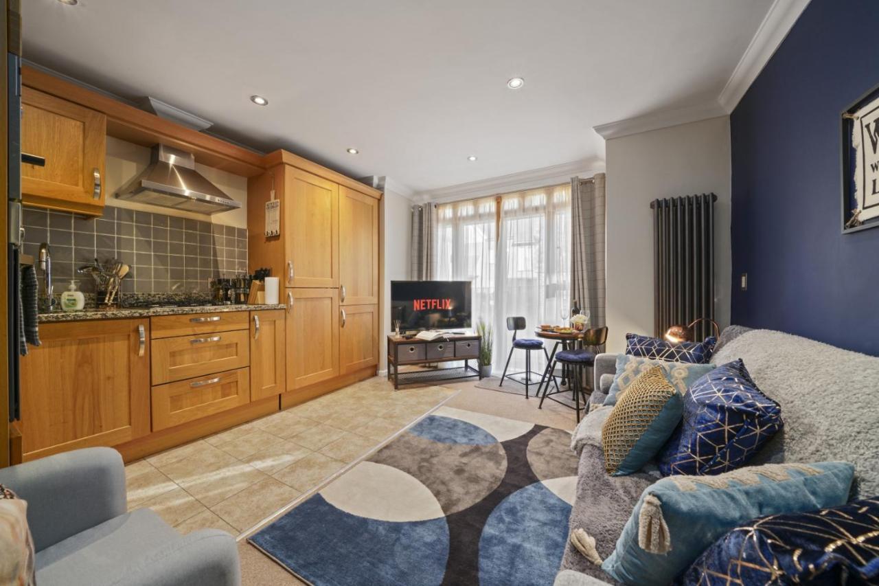 Super Funky Spire View Cottage - Free Gated Parking - Ultra Wifi Canterbury Exteriér fotografie