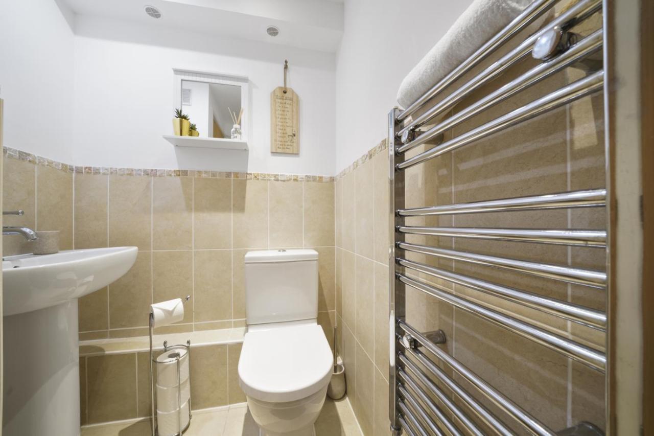 Super Funky Spire View Cottage - Free Gated Parking - Ultra Wifi Canterbury Exteriér fotografie